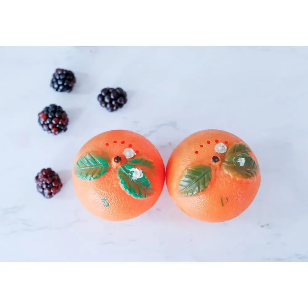 VTG Florida Orange in Crate Salt Pepper Shakers MCM Retro Cottagecore Farmhouse